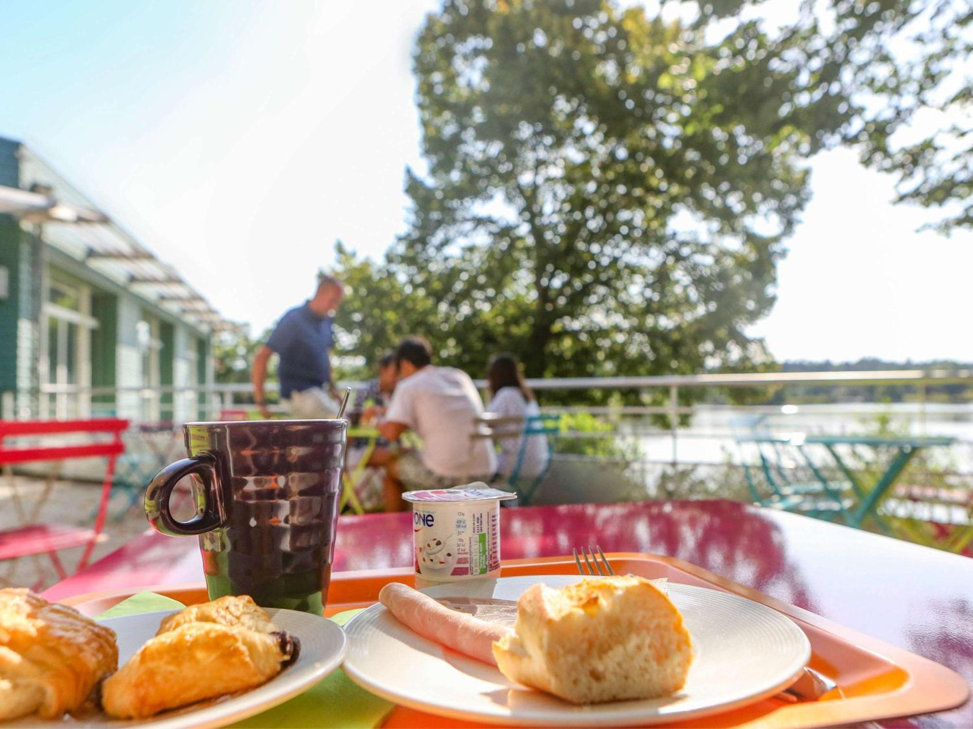 Ibis Styles Bourbon Lancy Otel Dış mekan fotoğraf