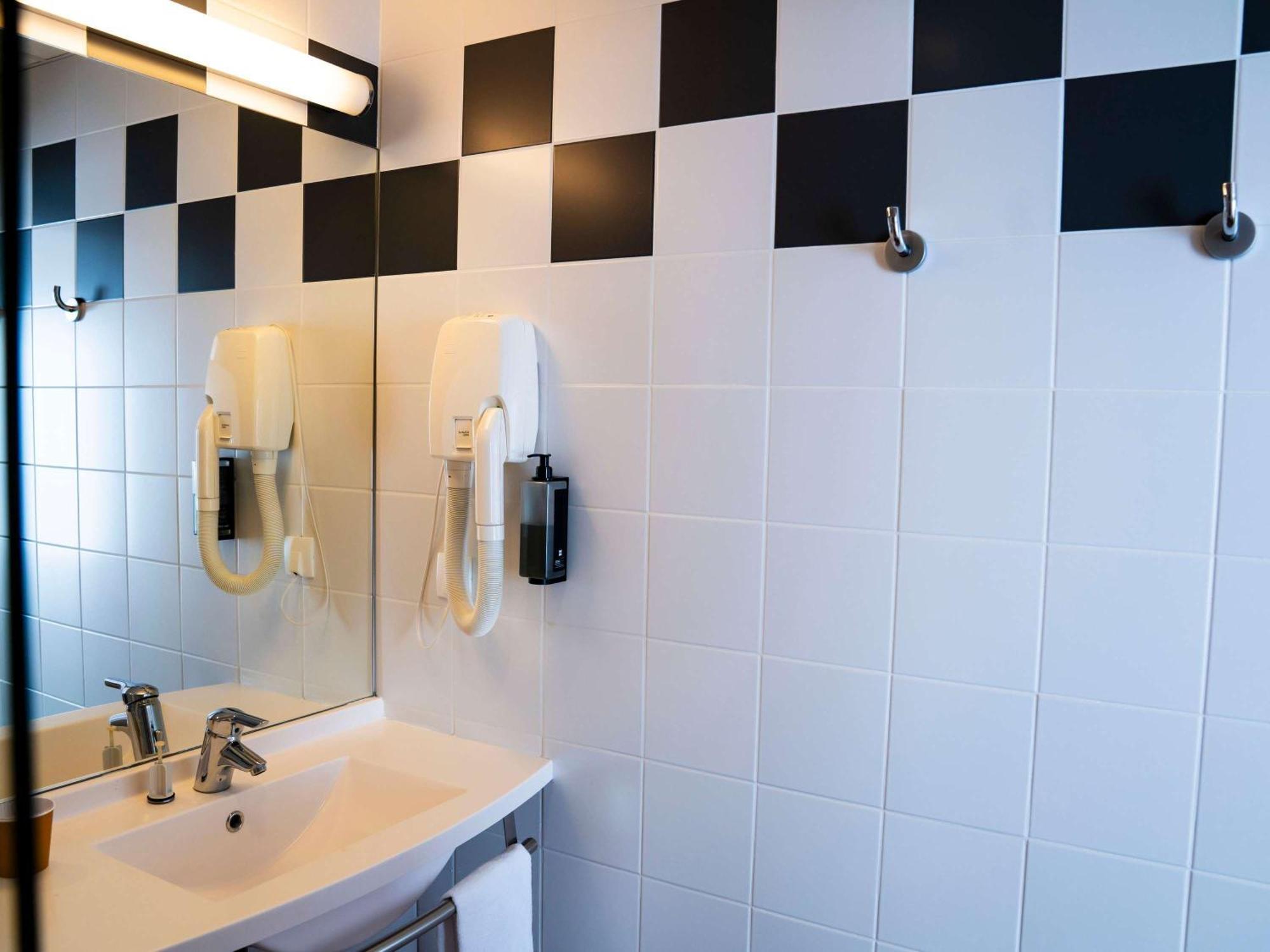 Ibis Styles Bourbon Lancy Otel Dış mekan fotoğraf